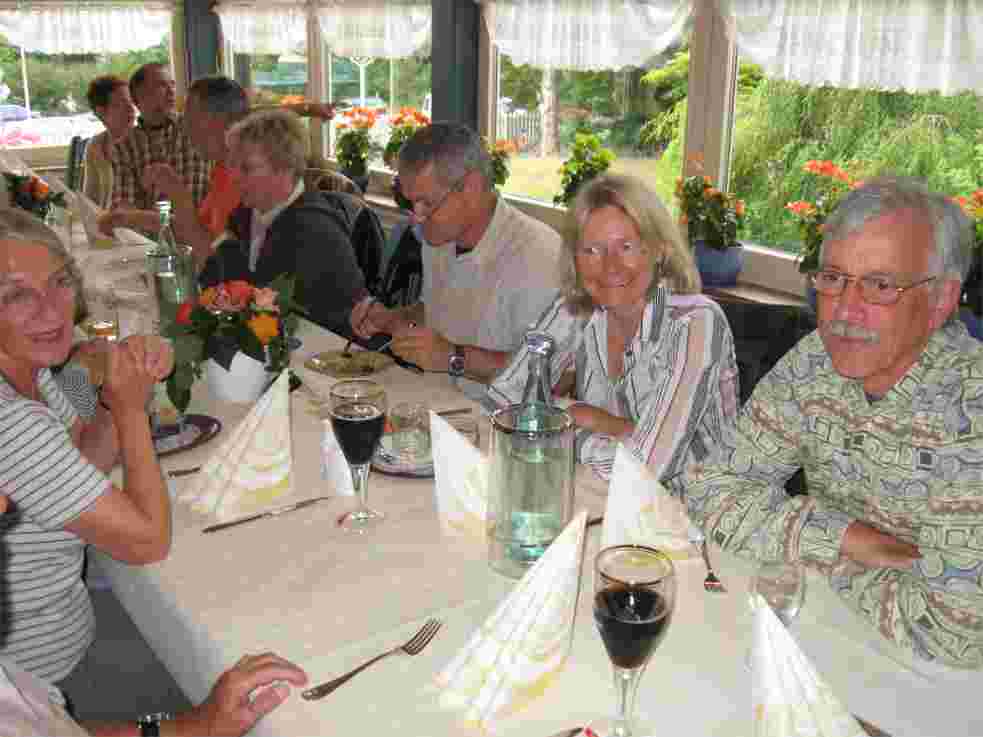 Spargelessen 2008. Foto TCBS / Rolf Fraedrich