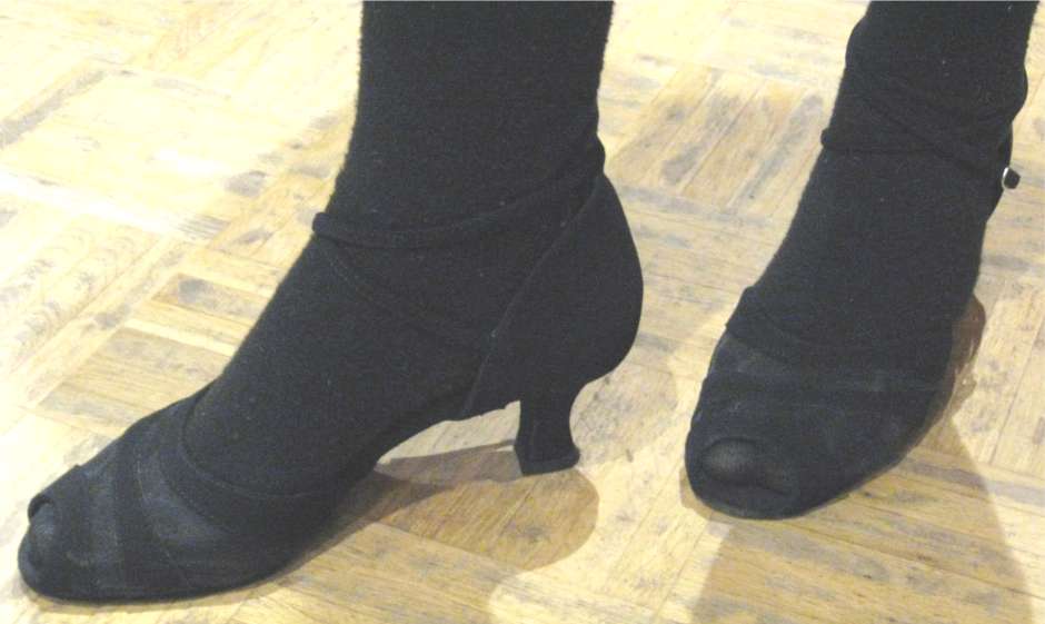 neue Tanzschuhe. Foto TCBS / Rolf Fraedrich
