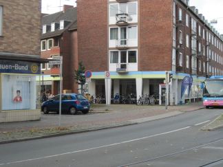 links rein auf den Neuen Markt. Foto: TCBS / Rolf Fraedrich